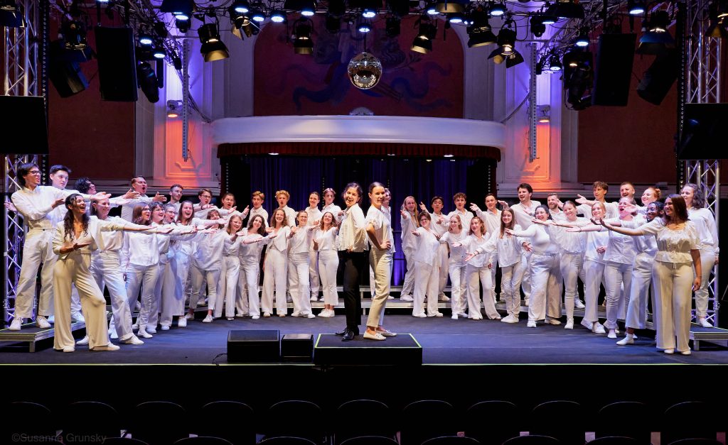 DSC00207-1-1024x627 Home